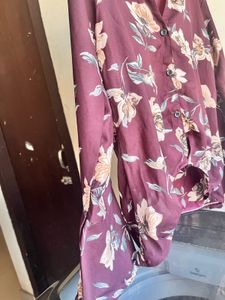 🔥TRENDY FLORAL FULL SLEEVE TOP🔥