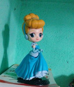 Cutest and Rare Disney Cinderella figurine.