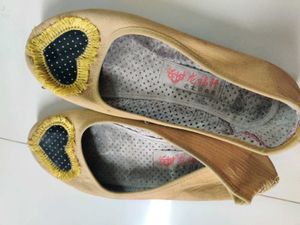 Cute Yellow Ballerinas(My Mostly U***)