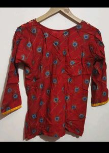 Red 🔴 Top 🦚 Print For Girl Or Woman 30 Bust