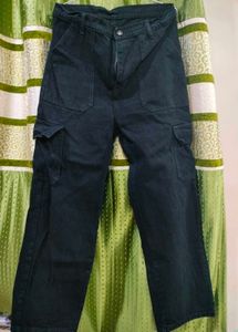 Black Cargo Pants
