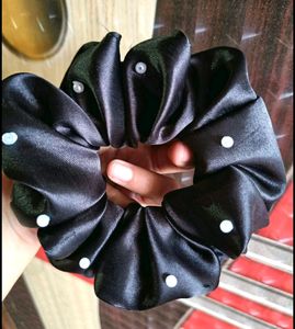 4 Beautiful Big Size Pearl Scrunchies