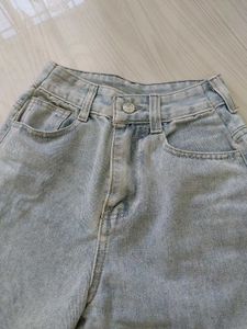 Light Washed Cargo Pants