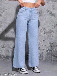 Wide Leg Light Wash Jeans