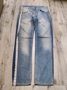 Ma1817 Levi&#39;s jeans waist 30