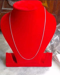 Beautiful New Desiner Silver Chain