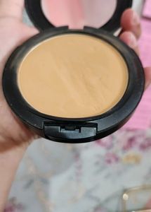 M.A.C StudioFix PowderPlus Compact Foundation NC45