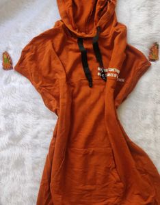UNISEX SLEEVELESS HOODIE
