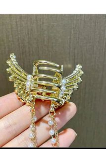 Price Drop Korean Pearl Hair Clip/Butterfly/Clutch