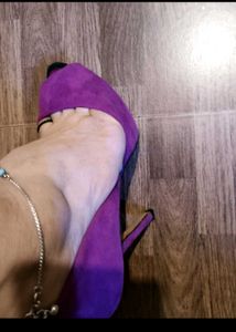 ZARA Shocking PINK Stiletto