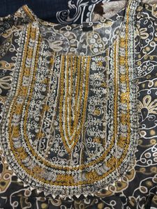 Elegant Black &amp; Gold Embroidered Kurta