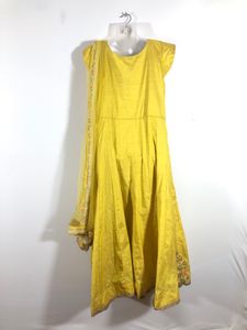 Yellow Embroided Kurta &amp; Dupatta (Women’s)