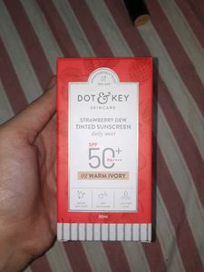 Dot & Key Sunscreen SPF 50