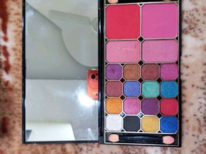 Eyeshadow Palette