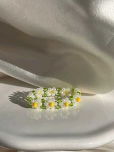 Daisy Beaded Ring