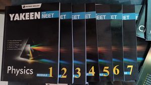 YAKEEN NEET Module - Complete Set Zoology, Botany,