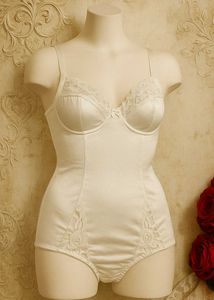 🇳🇿💫🔥 Beige Colour Imported Lace Trim Bodysuit