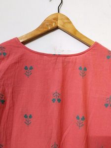 Avaasa Peach Colour Kurti For Women
