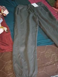 IS BEST JOGGERS IN BAWAKOOF BRAND