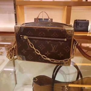 Louis Vuitton Petite Boite Chapeau