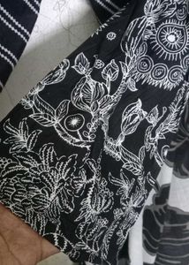 pakistani Black &amp; White Kurta Set