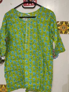 Unused Beautiful Parrot Green Floral Print Short Cotton Kurti Top
