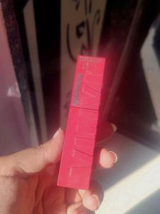 Maybelline vinyl ink lipstick shade Saucy
