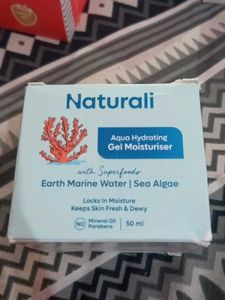 Set of Two moisturizers Naturali and Bee Beauty