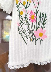 A Beautiful Crop Top With Full On Embroidery 🪡