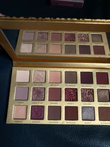 🌟 STEAL DEAL ALERT! 🌟Makeu Up Combo