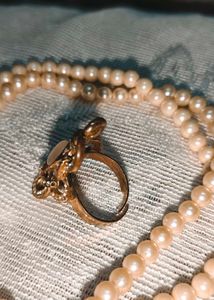 Elegant Golden Ring