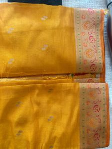 Elegant Saree- with running blouse. never worn