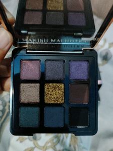 Manish Malhotra Eyeshadow In The Shade Rendezvous