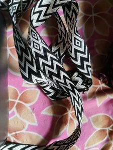 Chic Two-Tone Handbag