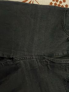 Slim Fit Mid Rise Jean