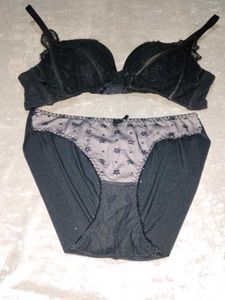 Black Lace Bra &amp; Panties Set
