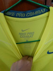 Nike Compression Tshirt