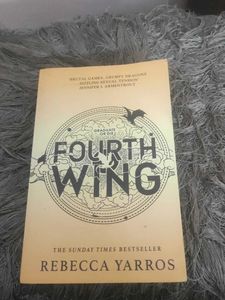 Fourth Wing by Rebecca Yarros