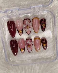 Press-On Nail Set