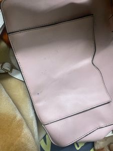 Accessories London Handheld Bag