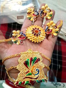 Combo necklace Set with bracelet