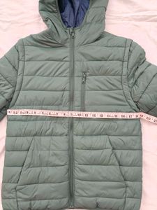 kids puffer with detachable sleeves