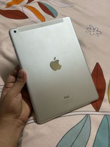 Apple iPad Air In Pristine Condition
