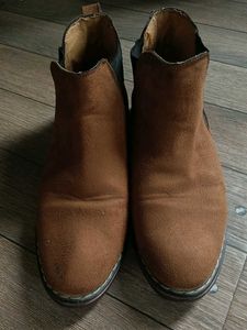 Mens Suede Chelsea Boots