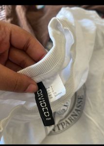 H&amp;M White Printed T-shirt in S