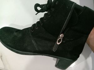 Boots Black