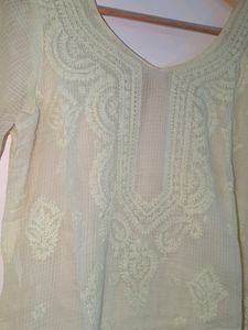 Chikan Kurta With Jockey Legging