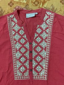 Get 3short Kurti
