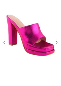 Shoetopia New Pink Platform heels