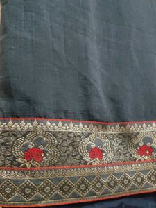 Elegant Dark Grey Saree✨